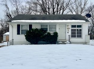 446 Cameron Rd, Saint Louis, MO 63137