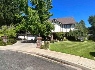 908 South St, Yreka, CA 96097