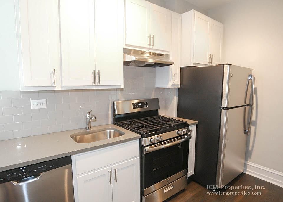 1st image of 1624 W Berteau Ave #3