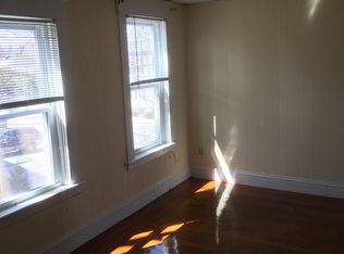 31 E Bowery St #2, Newport, RI 02840