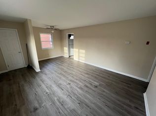 11 Freda Ct, Hampton, VA 23666