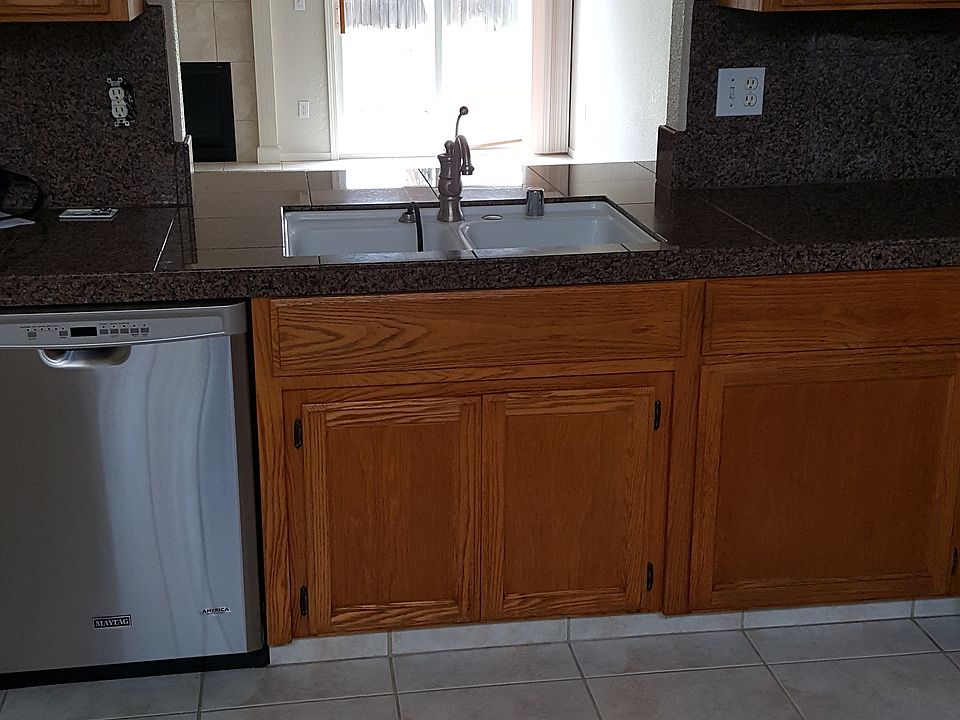 Granite kitchen with stainless steal appliances