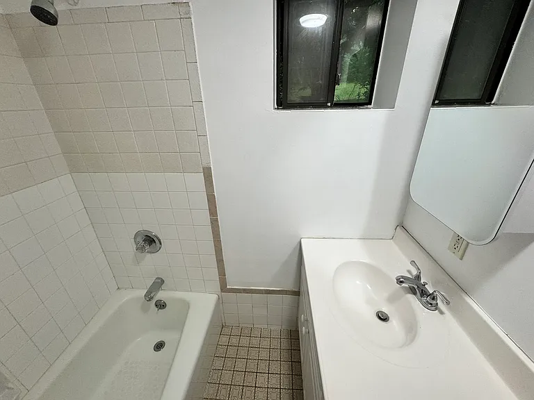 1 Hillside Ave — Photo 13