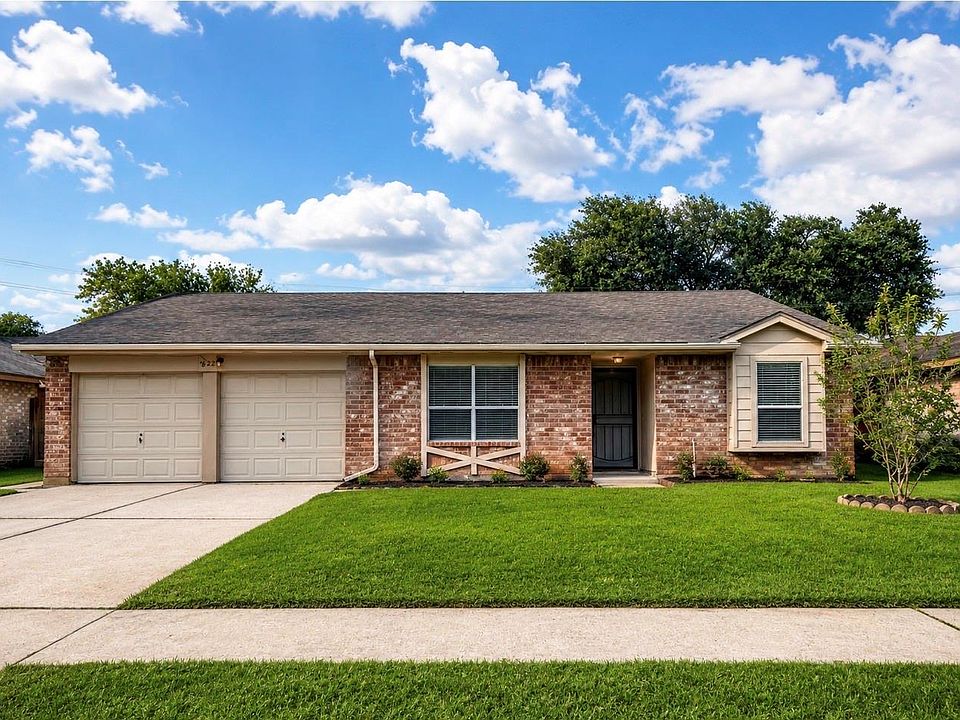1st image of 7522 Crisp Wood Ln