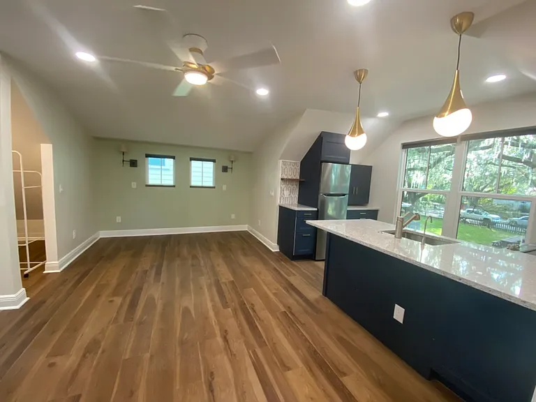 227 N Woodland St — Photo 8