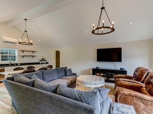 1304 Morvenwood Rd, Jacksonville, FL 32207