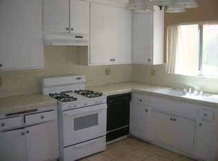 336-38 Hillside Ct, Vista, CA 92084