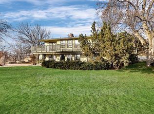 6070 W Hill Rd, Boise, ID 83703