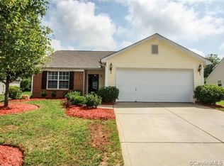 3916 Far West Dr, Charlotte, NC 28269