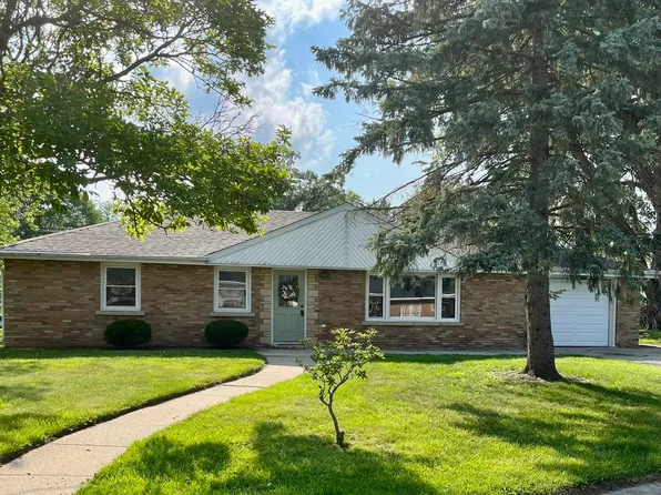 1268 Marla Ter, Bradley, IL 60915