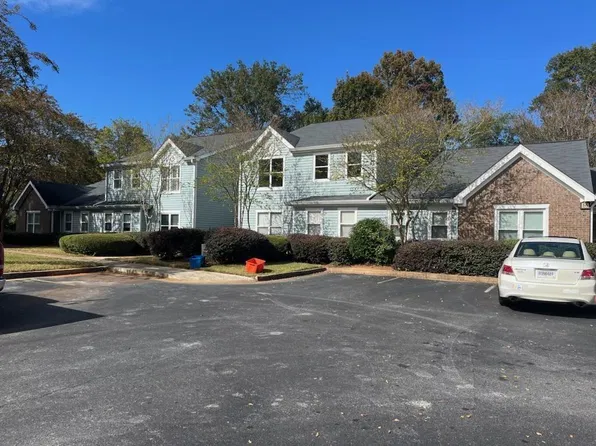 65 Sutton Pl, Avondale Estates, GA 30002