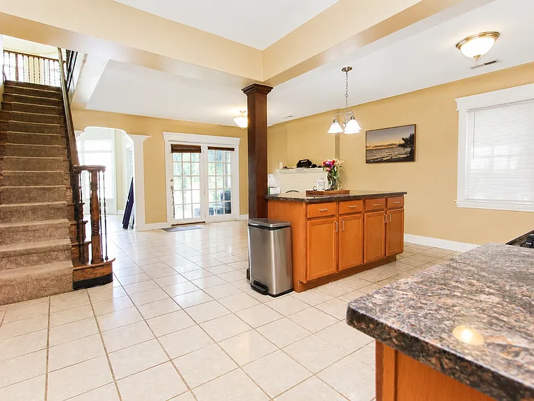 4156 Lamont Dr — Photo 6