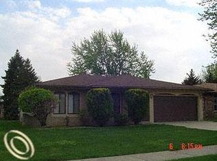 2246 Kipling Dr, Sterling Heights, MI 48310