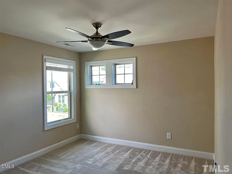811 Rymark Ct — Photo 17