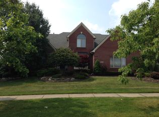 44105 Greenview Ln, Northville, MI 48168