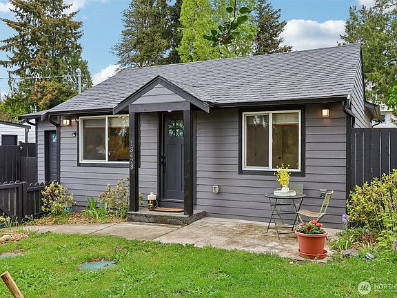 4th image of 13428 6th Avenue S