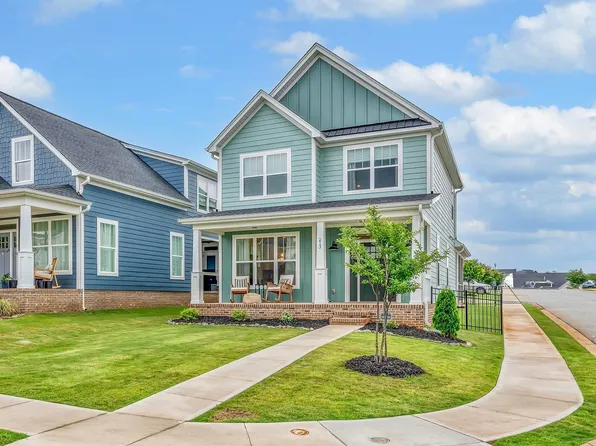 213 Townsend Ave, Greer, SC 29651