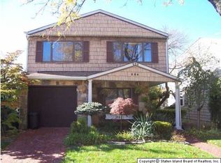 688 Harris Ave, Staten Island, NY 10314