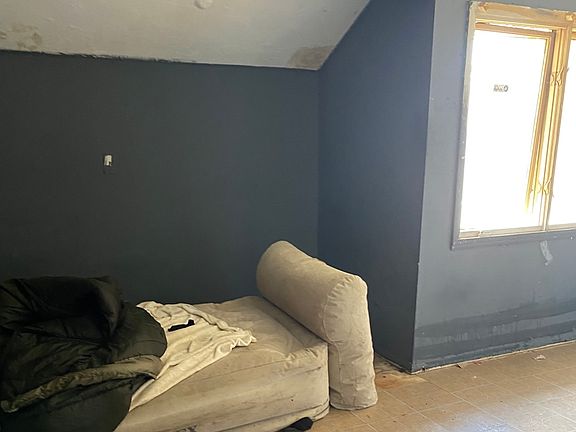 5th image of 920 Morningside Ln