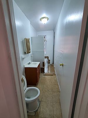 3rd image of 2700 Creston Ave #1D