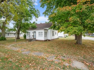 221 S Ohio St, Chrisman, IL 61924