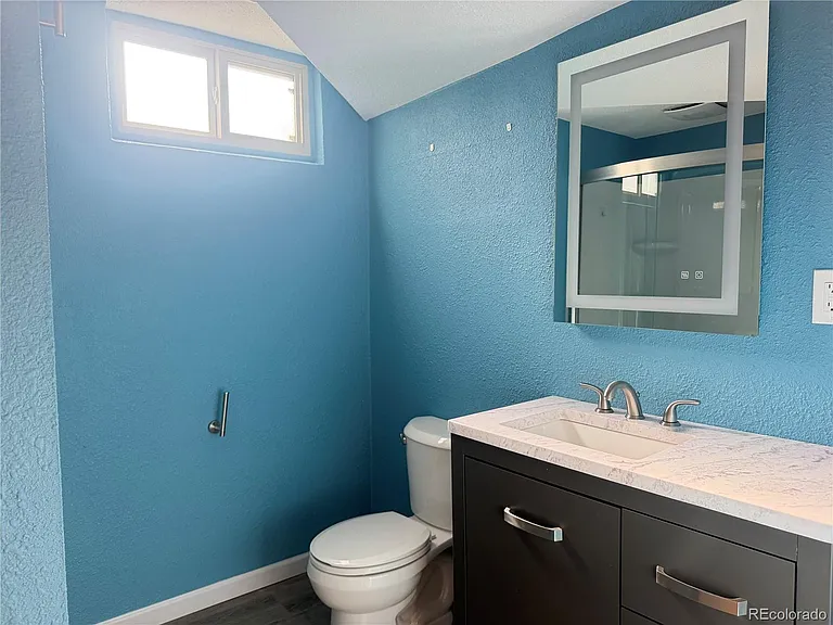 1223 S Eaton St — Photo 13