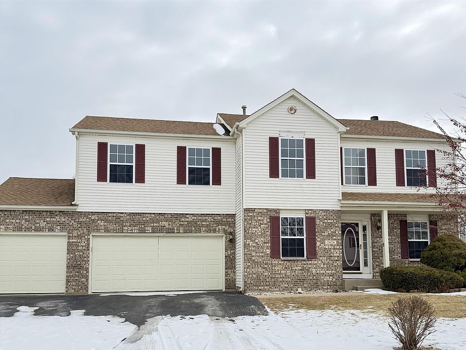 1st image of 2424 Winfield Ln