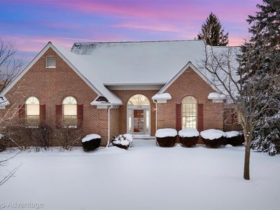 2850 Santia Dr, Troy, MI, 48085