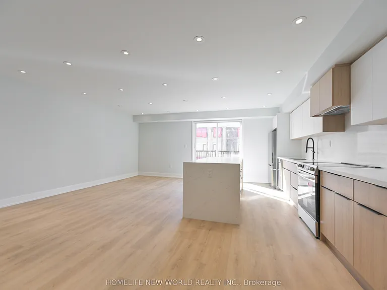 997 Dufferin St #UPPER — Photo 3