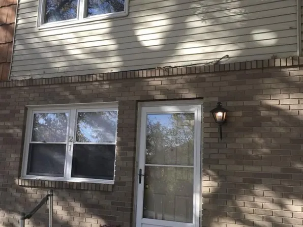 21 Marcus Dr, Morgantown, WV 26501