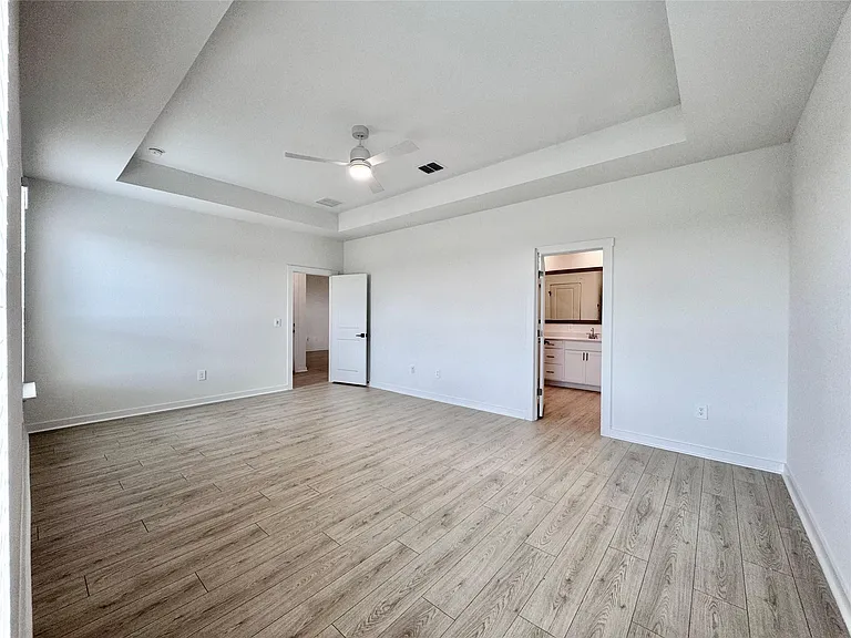 1937 Crooked Creek St — Photo 20