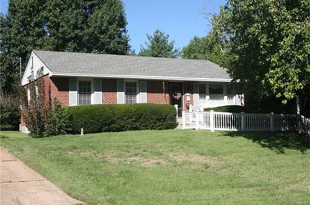 1st image of 1301 Laven Del Ln