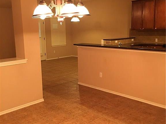 4th image of 9433 Castle Pines Dr