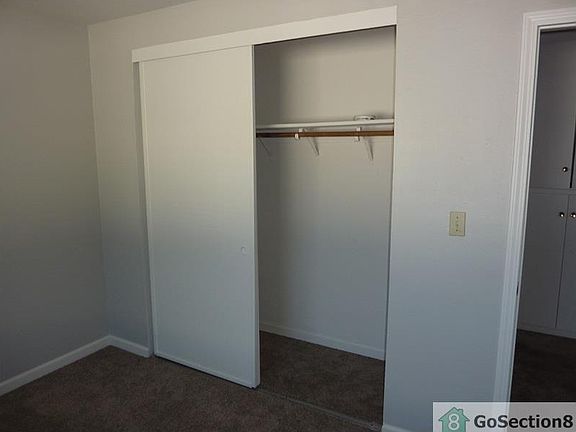 4th image of 1124 Roewill Dr #7
