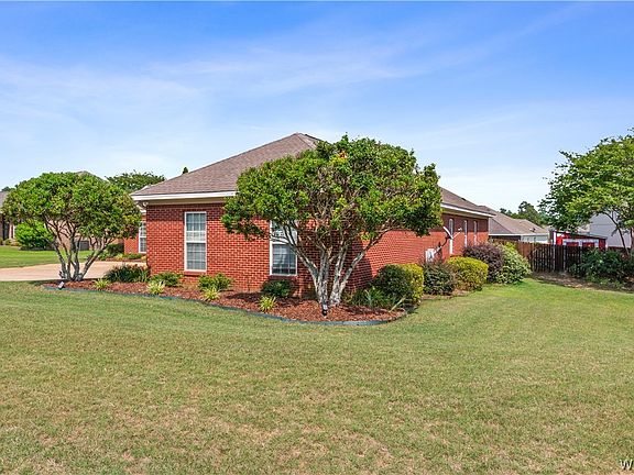 3rd image of 13923 Willow View Ln