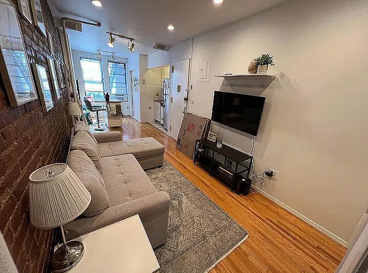 1st image of 451 W 46th St #5E