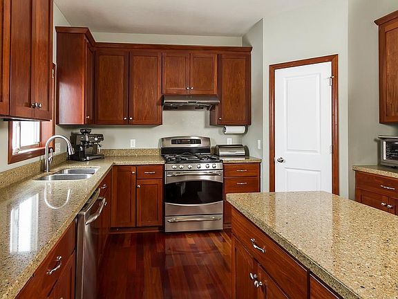 5th image of 9519 Cottontail Dr