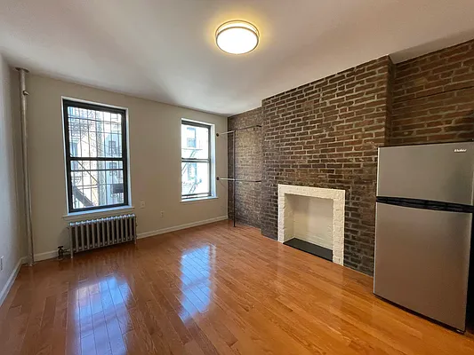 Rented by Oxford Property Group | media 21