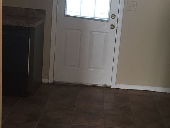 5th image of 101 Park Cir #A