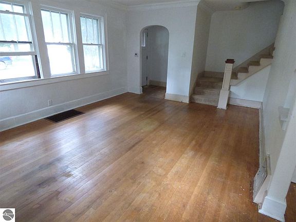 3rd image of 1006 Jefferson Ave