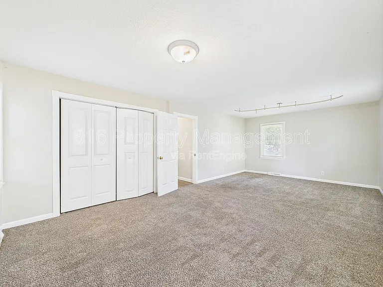 4321 N Lister Ave — Photo 28