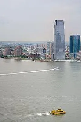 Sold by Citi Habitats | media 5