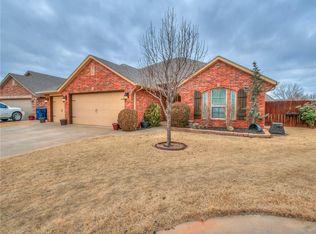 11753 SW 18th St, Yukon, OK 73099