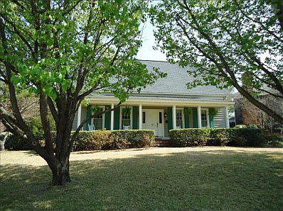 1st image of 14 Mallet Hill Ct