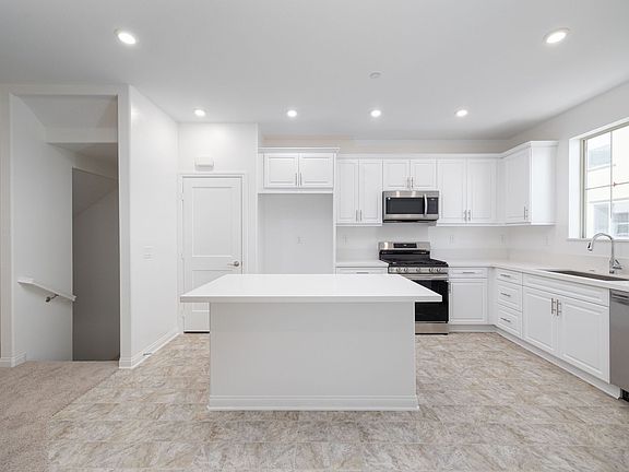 4th image of 1749 Laurelwood Way