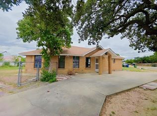 104 Center Rd, Laredo, TX 78045