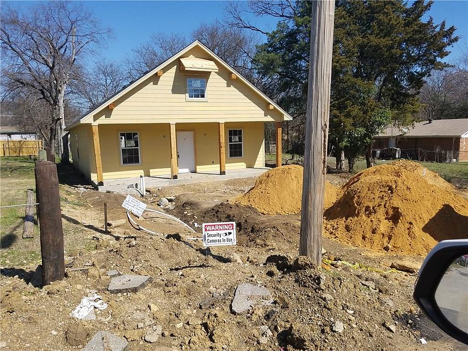 1st image of 1321 Blodgett Ave