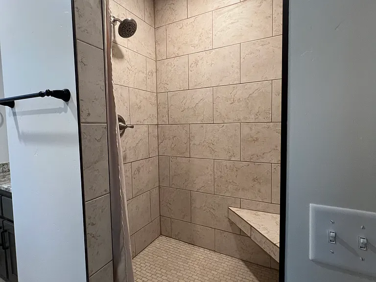 310 Jaynes Dr — Photo 16