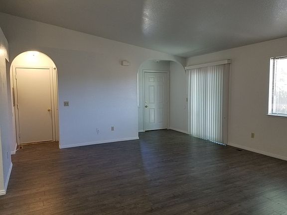 5th image of 773 Linda Dr