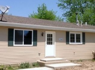 W1368 Honeysuckle Rd, Genoa City, WI 53128